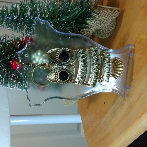 Handcrafted vintage keyring/bag charm,  antique gold owl w/ moveable parts, NWOT - Picture 1 of 2